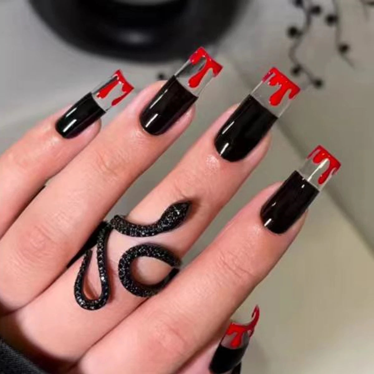 24Pcs Long Square Black French sparkling diamond star pendant Press on Nail