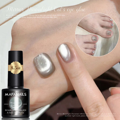 8.5ml Nude Pink Water Light Cat Eye Gel Semi Permanent Holographic Crystal Magnetic Gel Polish For Nail Art DIY Nail Varnish