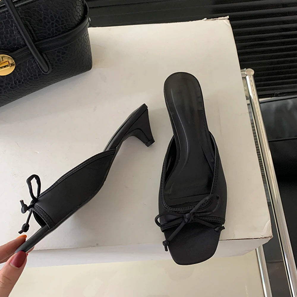 Aneikeh 2025 New Comfortable Low Heel Square Head Sandals Sweet Bow Silk Thick Heels