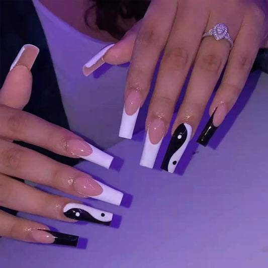 24Pcs Long Coffin False Nails White Black Designs Wearable French Ballerina Fake Nails Press On Full Cover Manicure Nail Tips