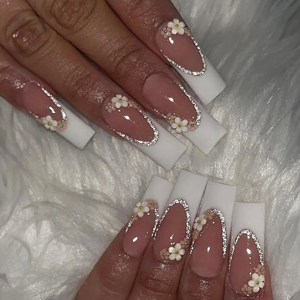 24Pcs Simple Blue French Fake Nails with Diamond Love Pattern Design False Nails Press on Mid-length Ballet Full Cover Nail Tips