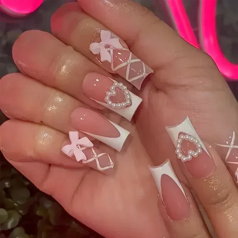 24Pcs Artifical False Nails with Glue Fake Nail Tips with Heart Designs Detachable Press on Nails XLong Finished False Nails tip