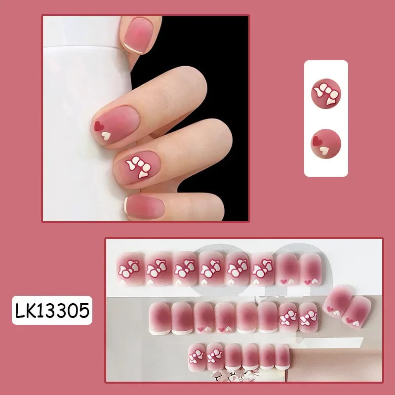 24Pcs New White Daisy Fake Nails Short Simple Detachable Wearable Armor Wearing Reusable False Nails Ballerina Press on Nail Set