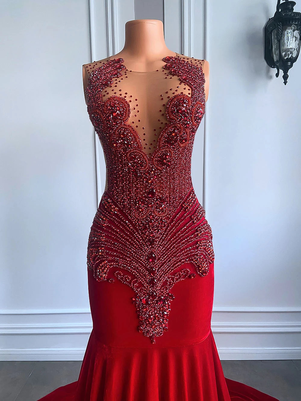 Long Prom Dresses Luxury Sparkly Beaded Diamond Sexy Mermaid Sheer Top Red Velvet Prom Gala Gowns