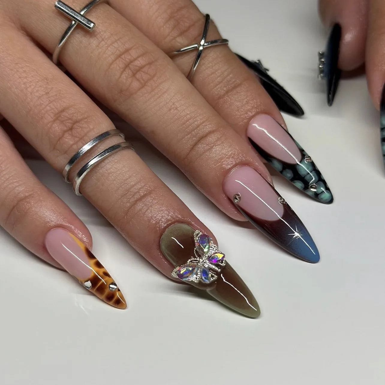 Ramadan Style False Nails with Gold Moon Star Design Almond Red French