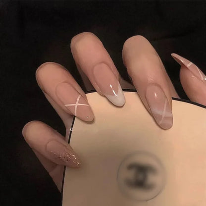 24Pcs New White Daisy Fake Nails Short Simple Detachable Wearable Armor Wearing Reusable False Nails Ballerina Press on Nail Set
