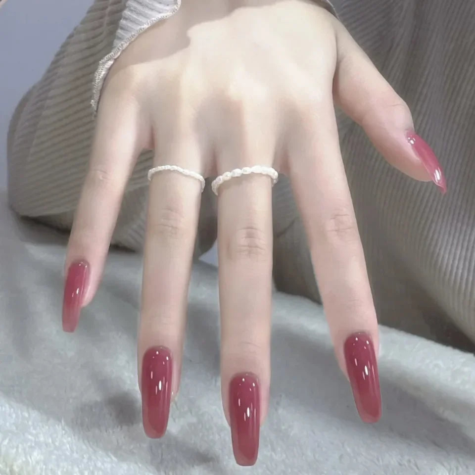 24Pcs New White Daisy Fake Nails Short Simple Detachable Wearable Armor Wearing Reusable False Nails Ballerina Press on Nail Set