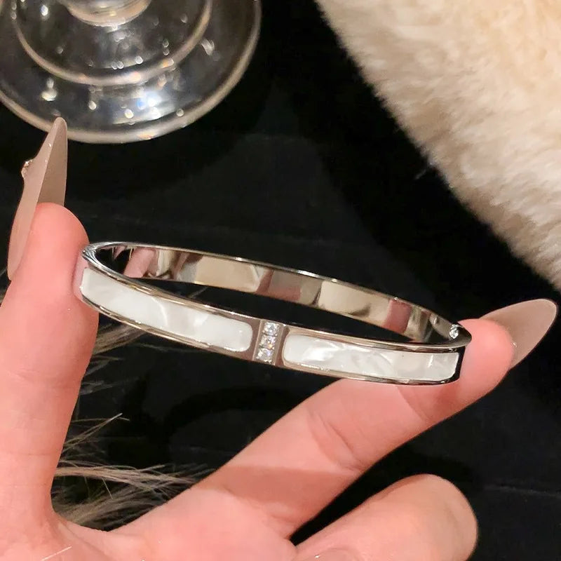 1pc Titanium Steel Silver Bracelet, Fashionable Classic Style, Stainless Steel Bracelet,Inlaid With Zircon,