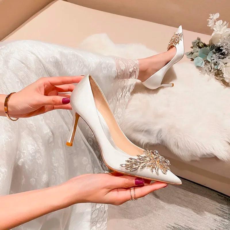 Wedding shoes, red high heels, slim heels, spring/summer/autumn new Korean version pointed toe bride shoes, high heels