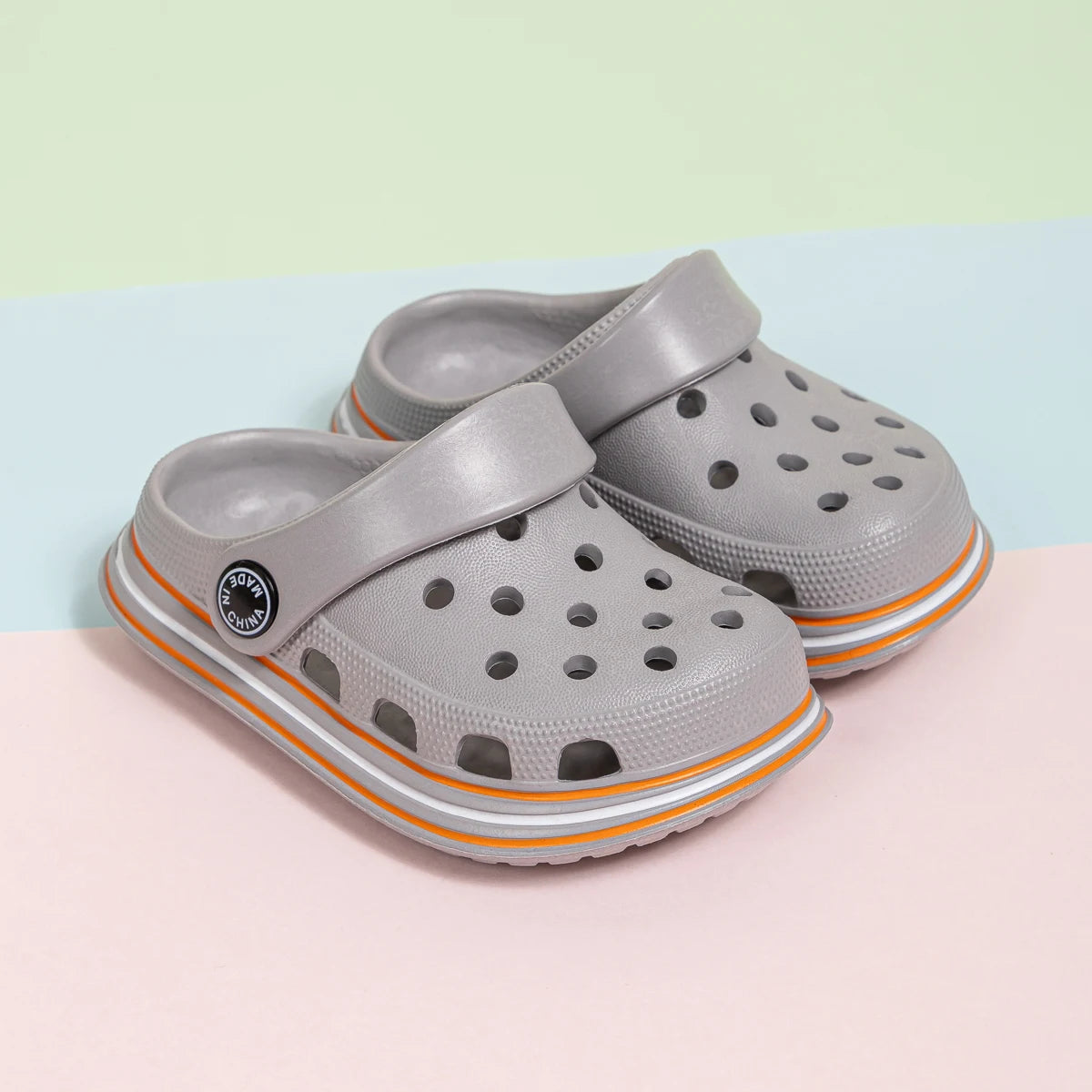 Summer Boys Girls Toddler Garden Clogs Non-Slip Breathable Sandals Children Lightweight Slip-on Beach Pool Shower Slippers