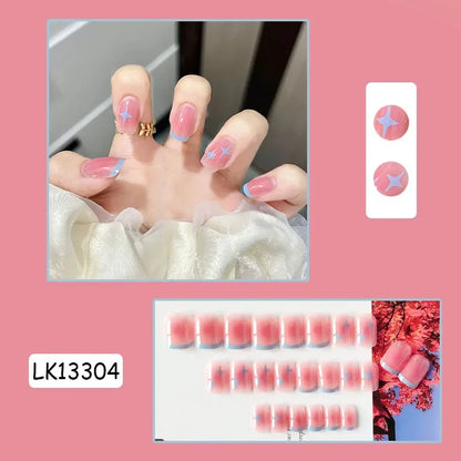 24Pcs New White Daisy Fake Nails Short Simple Detachable Wearable Armor Wearing Reusable False Nails Ballerina Press on Nail Set