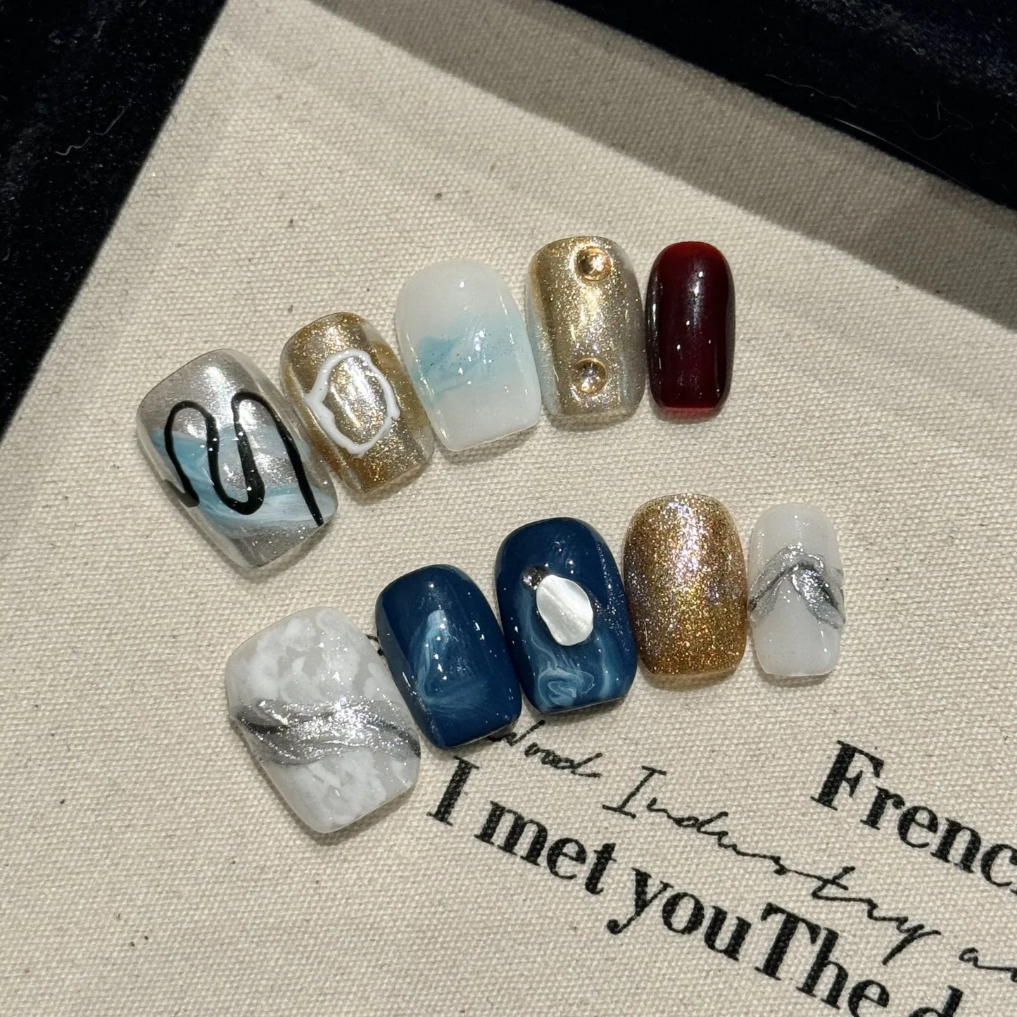 10Pcs Short Handmade Press On Nails Full Cover Cute Cat Cat Eye