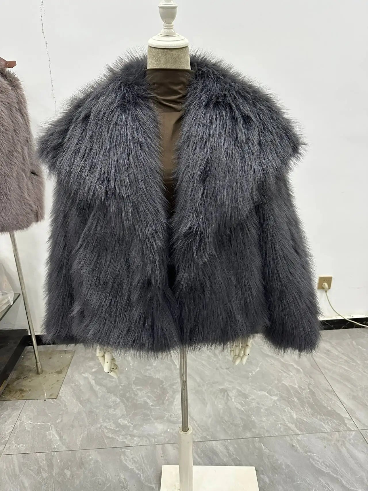 New Autumn And Winter Fashion Women Clothes Turn-down Collar Fur Full Sleeves Cardigan Female Coat Tide 19D242