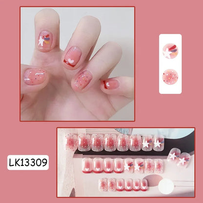24Pcs New White Daisy Fake Nails Short Simple Detachable Wearable Armor Wearing Reusable False Nails Ballerina Press on Nail Set