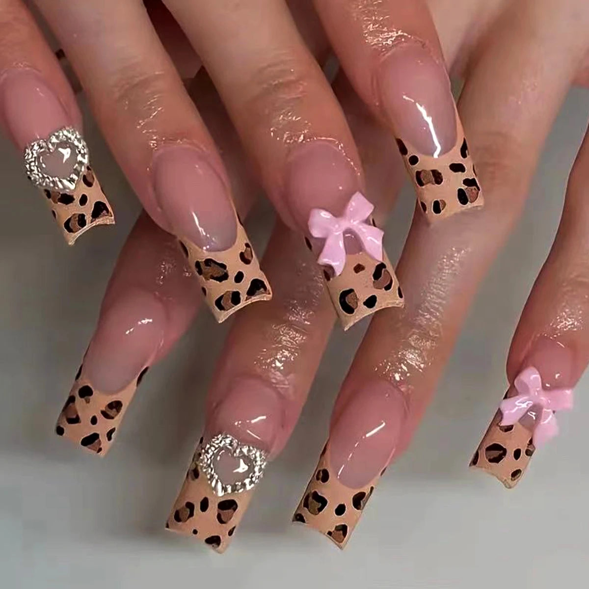 Luxury Ladies 24Pcs/Set Super Long Square French Leopard Print Pink Bow Heart Decoration Wearable Fake Nail  Press on Nail Art
