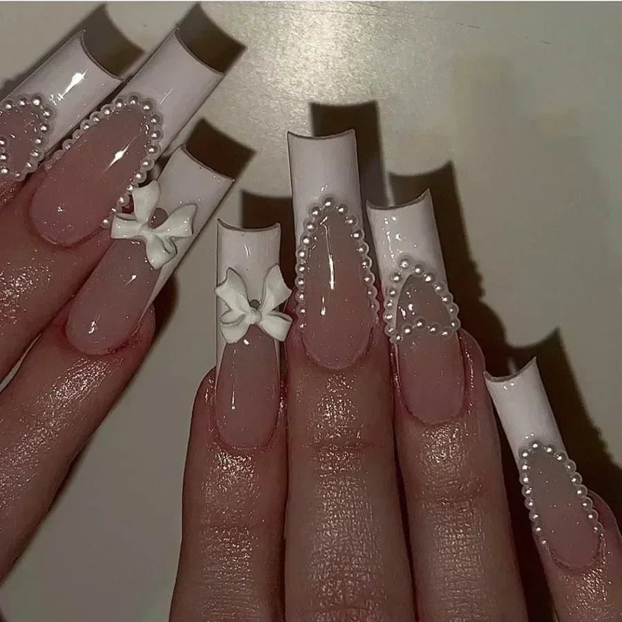 24Pcs Artifical False Nails with Glue Fake Nail Tips with Heart Designs Detachable Press on Nails XLong Finished False Nails tip