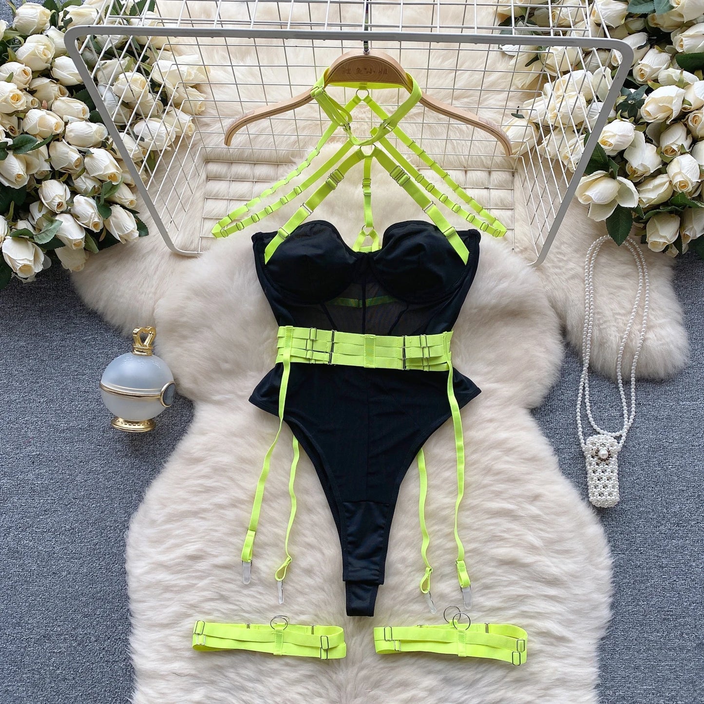 Women Hotsweet Hollow Out Vintage Halter Bandage Bodysuits Chic Sleeveless Jumpsuits Slim Top Rompers Summer Beach Sexy Clothing