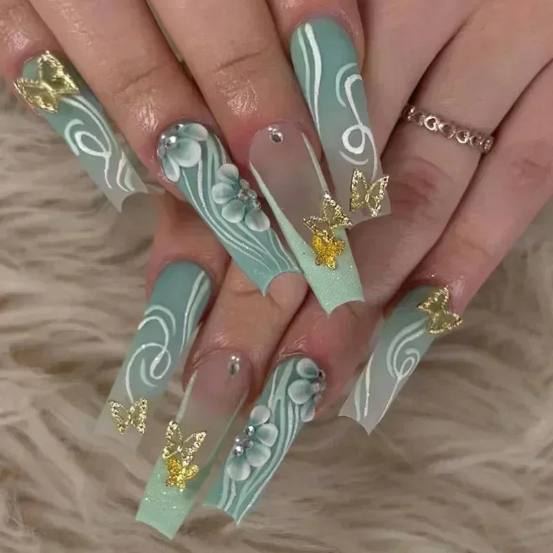 24Pcs Red Heart False Nails Long Luxury with French Design Rhinestone Wearable Fake Nail Simple Decoration Press on Nail Tips
