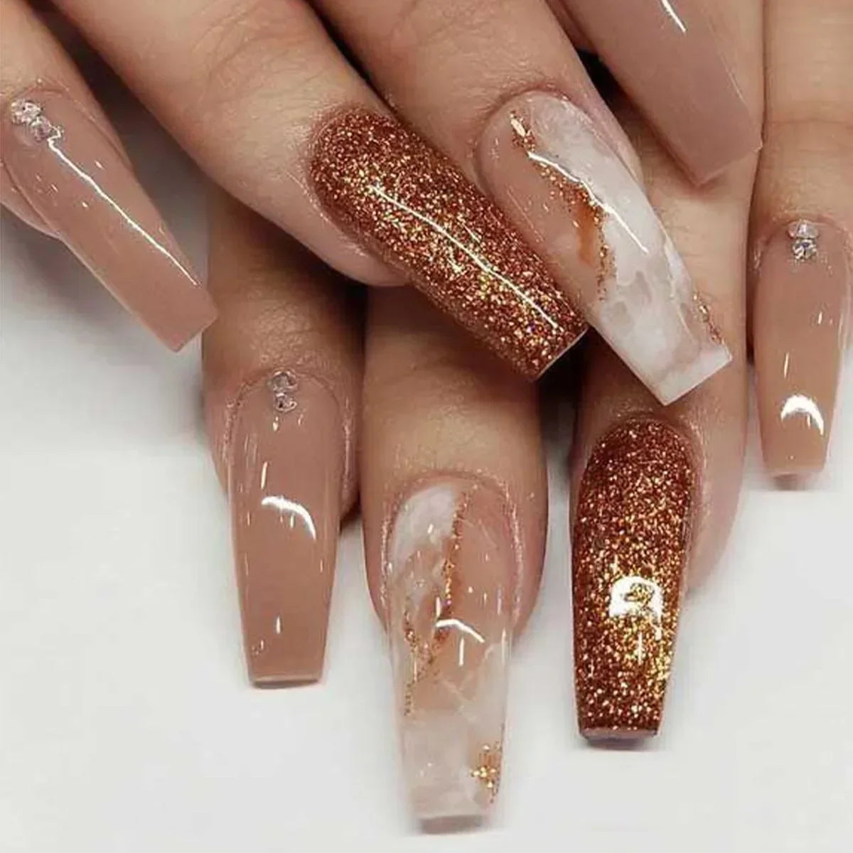 24Pcs Simple Blue French Fake Nails with Diamond Love Pattern Design False Nails Press on Mid-length Ballet Full Cover Nail Tips