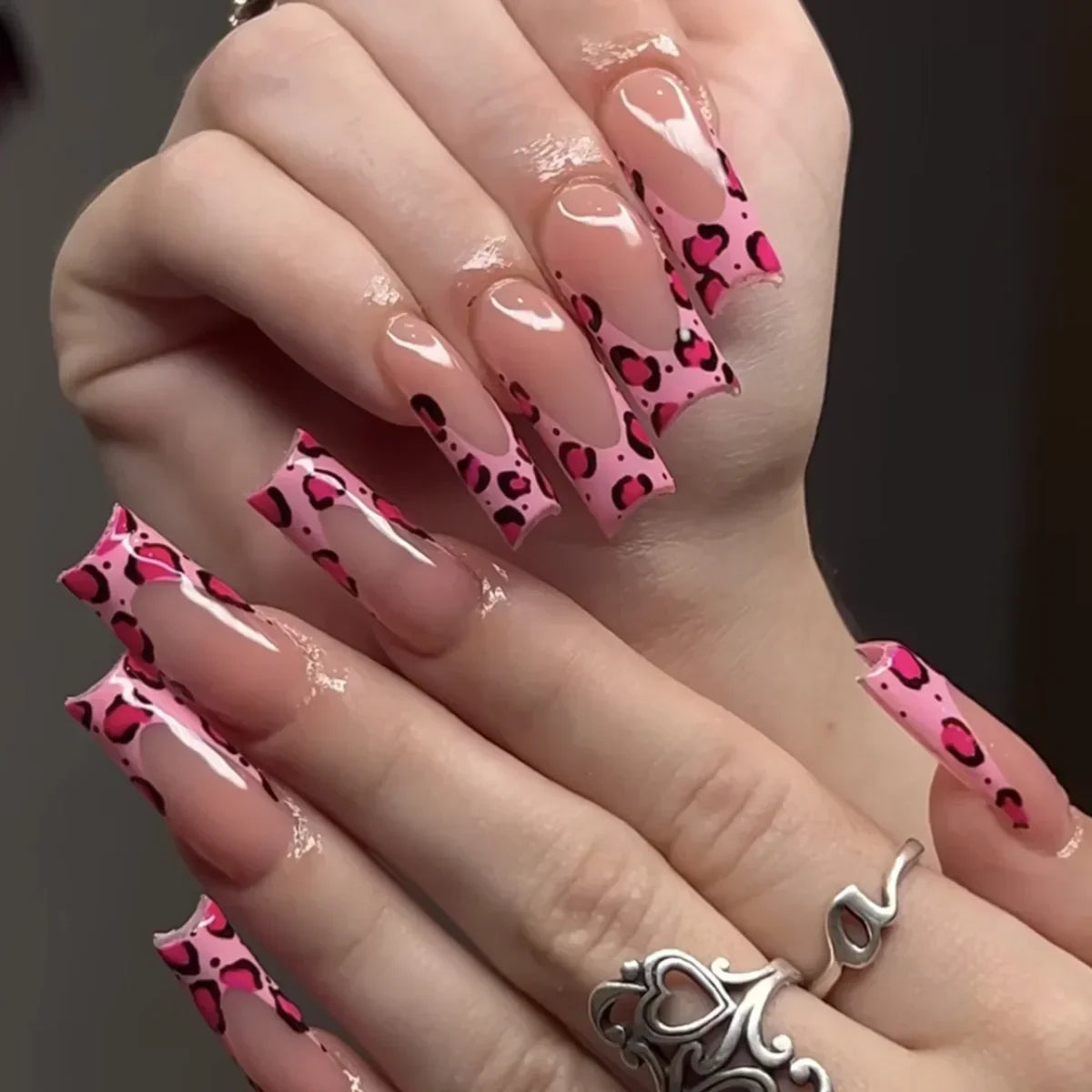 24Pcs White Butterfly False Nails Long Ballet Coffin Pearls with French Design Wearable Fake Nails Full Cover Press on Nail Tips
