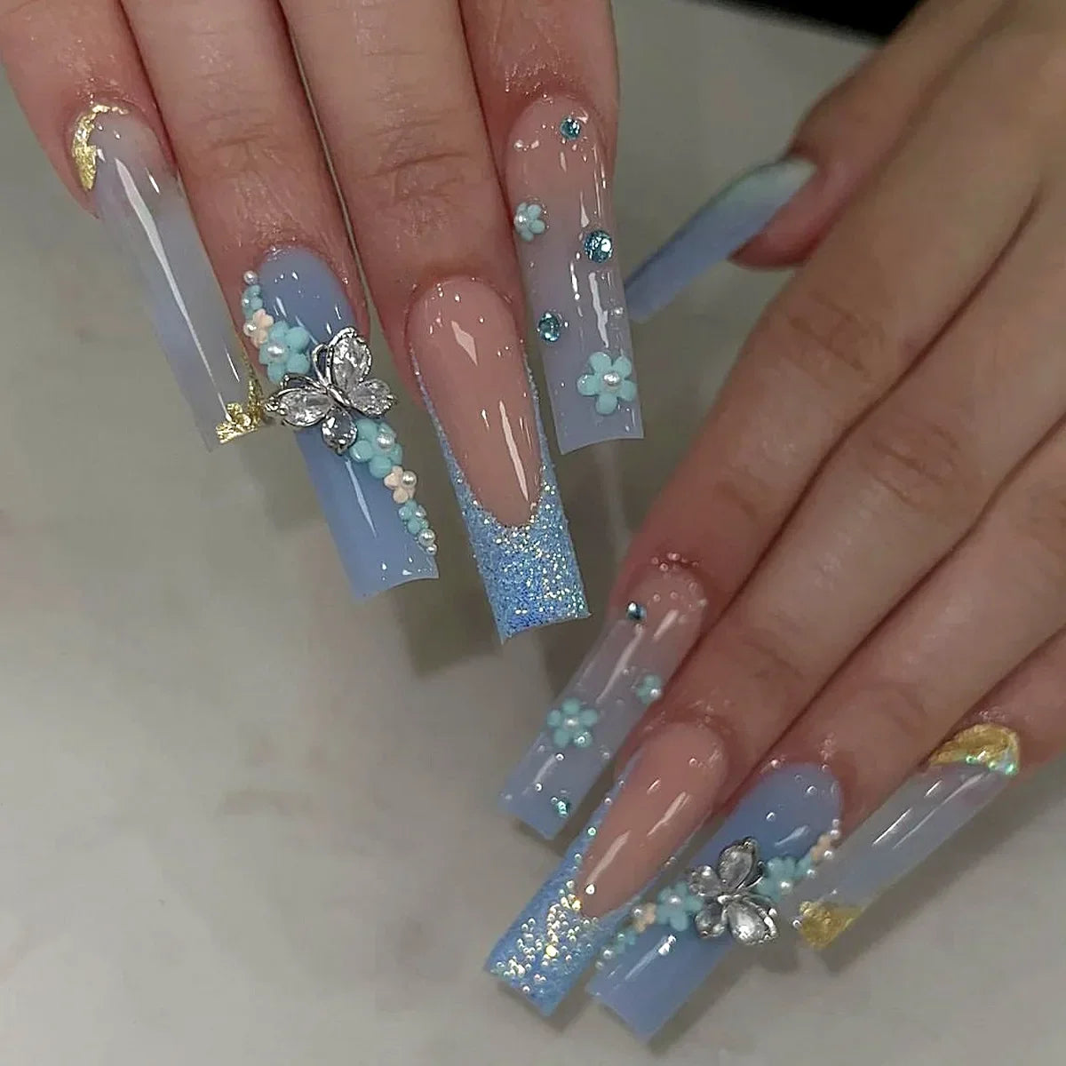 24Pcs Simple Blue French Fake Nails with Diamond Love Pattern Design False Nails Press on Mid-length Ballet Full Cover Nail Tips