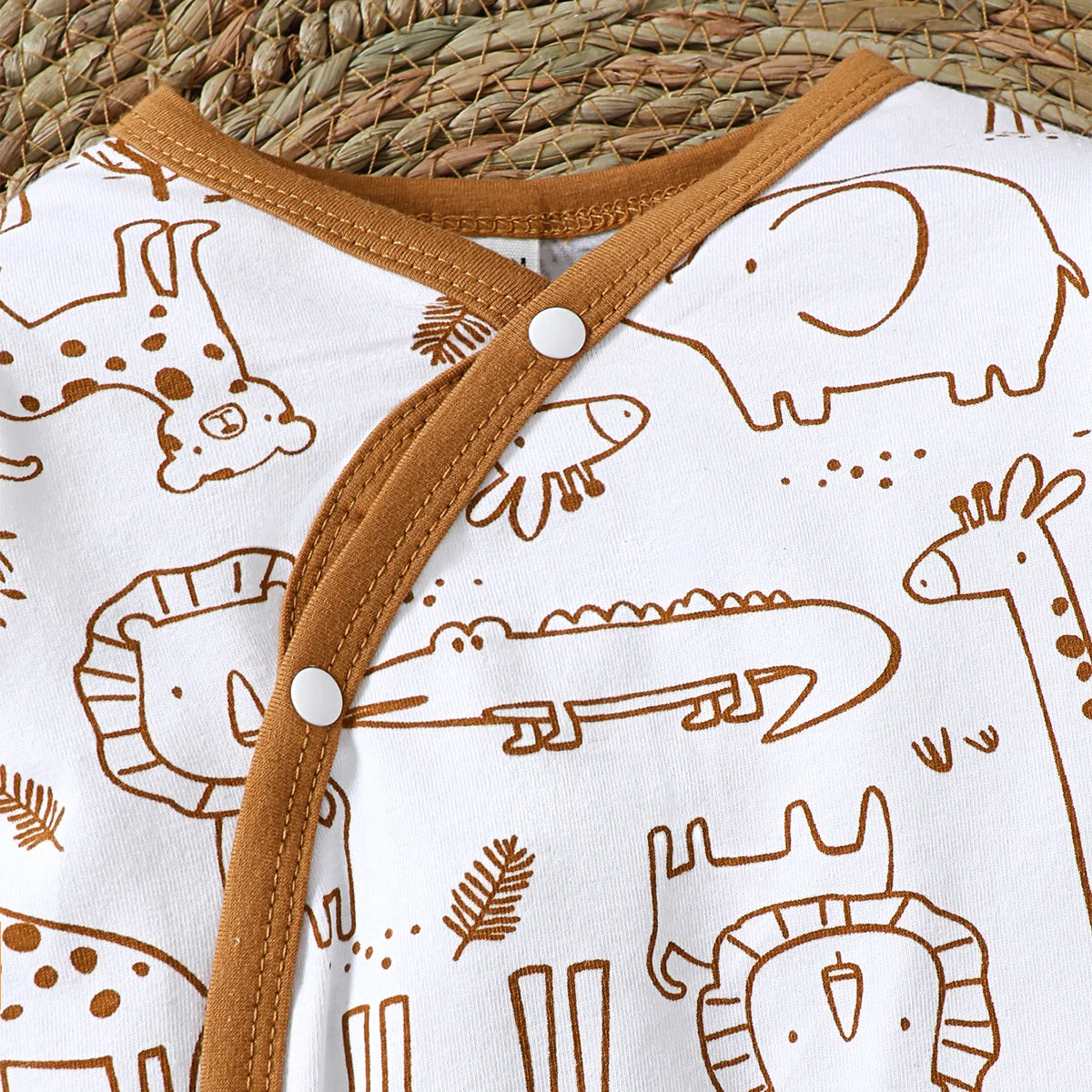 2pcs Baby boy Bodysuit Cartoon Zoo Pattern Long sleeved Bodysuit+Hat Suitable for Newborns Aged 0-9 Months