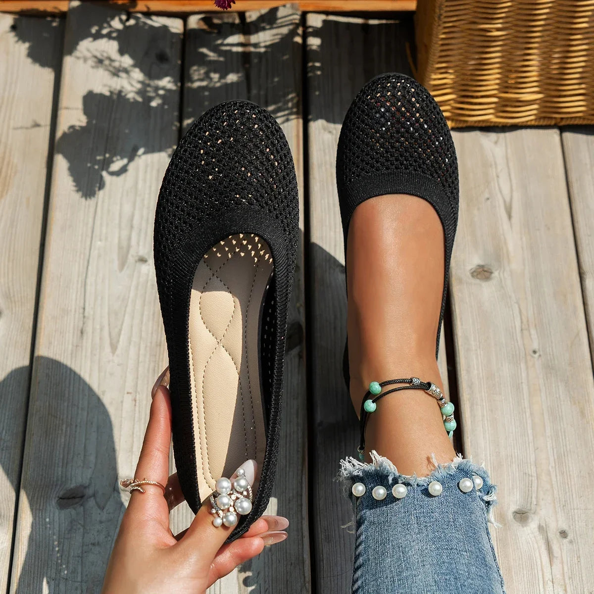 Women Round Toe Flat Shoes Solid Color Knitted Slip on Shoes Casual Breathable Ballet Flats Women Mesh Flat Shoes Loafers Woman