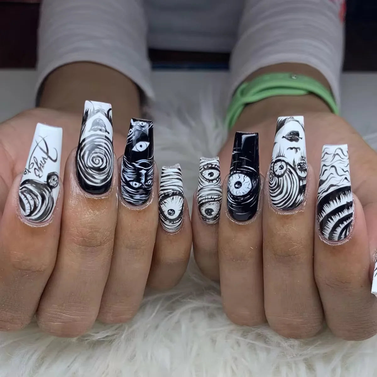 24pcs Artifical Bails With Glue Fake Nail Tips With Design Detachable Press On Nails Long Fake Nail Finished Nail Piece Sticker