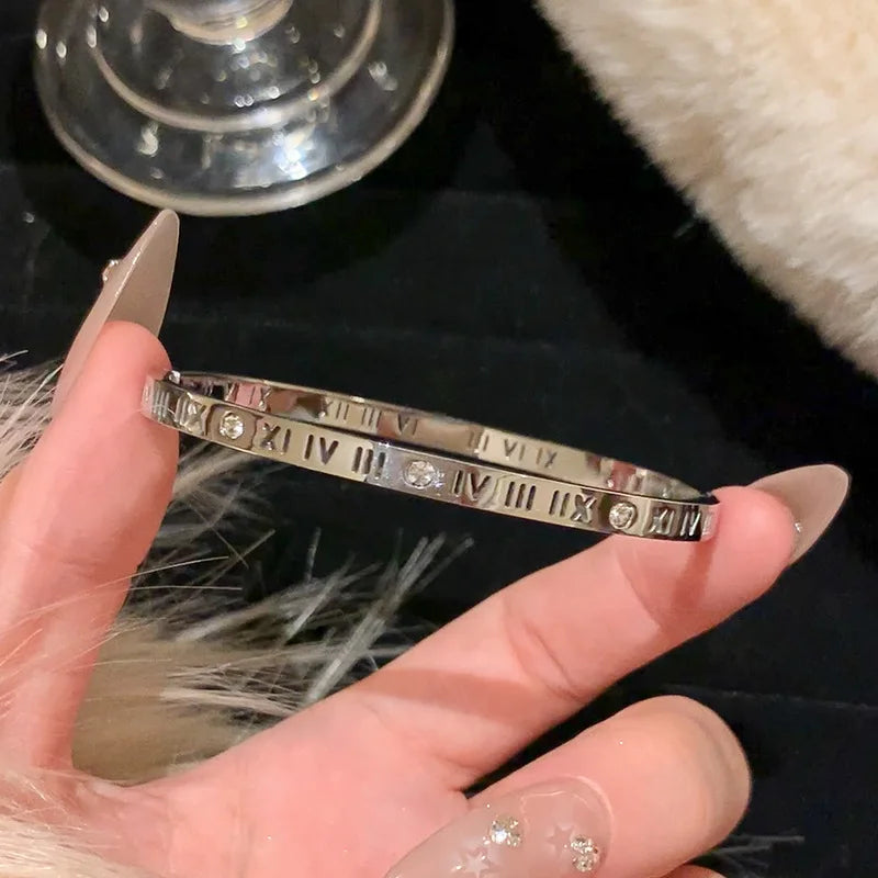 1pc Titanium Steel Silver Bracelet, Fashionable Classic Style, Stainless Steel Bracelet,Inlaid With Zircon,