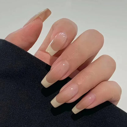 24Pcs New White Daisy Fake Nails Short Simple Detachable Wearable Armor Wearing Reusable False Nails Ballerina Press on Nail Set