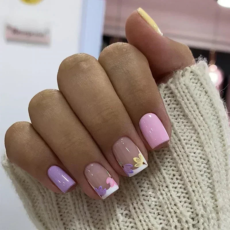 24Pcs French Tip  Press on Nails Short Coffin False Nails Simple Wearable Fake Nails Frosted Full Cover Press on Nail Tips Art