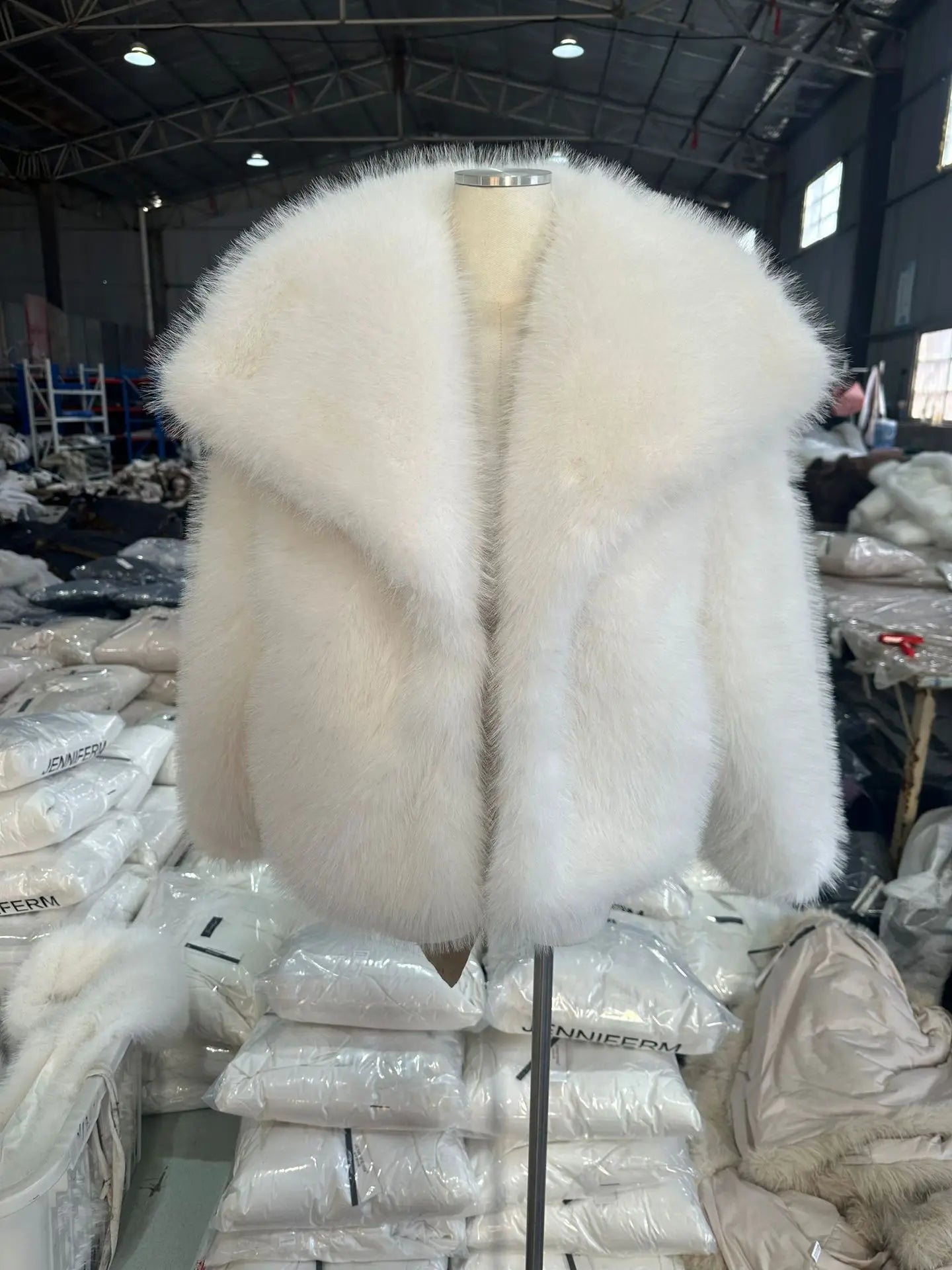 New Autumn And Winter Fashion Women Clothes Turn-down Collar Fur Full Sleeves Cardigan Female Coat Tide 19D242