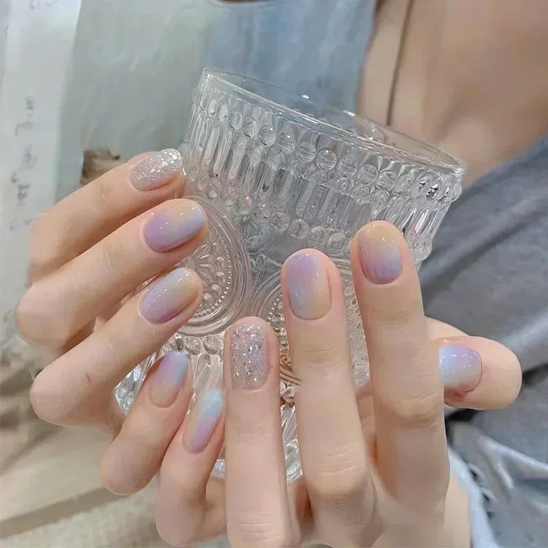 24Pcs Medium Short Square False Nails Glittering Nail Art White Wearable Fake Nail Silver French Full Cover Press on Nail Tips